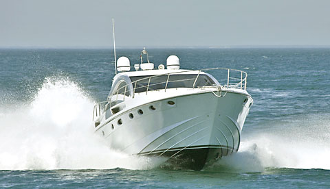 Minox Seefahrt auf Yacht